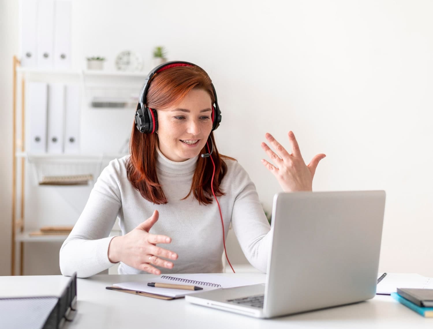 Online IELTS and TOEFL preparation lesson with a SeeGuru exam coach